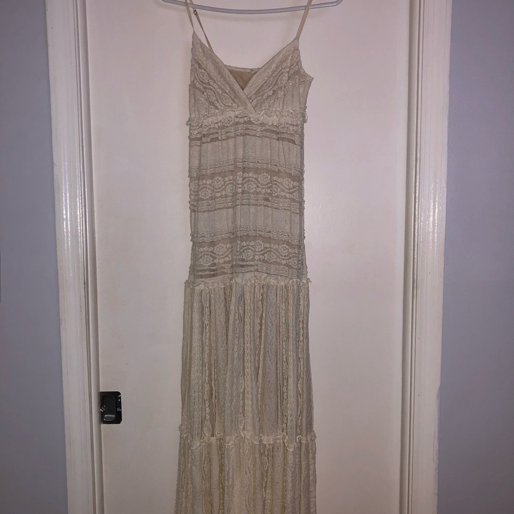 Willow & Clay Ruffle Maxi